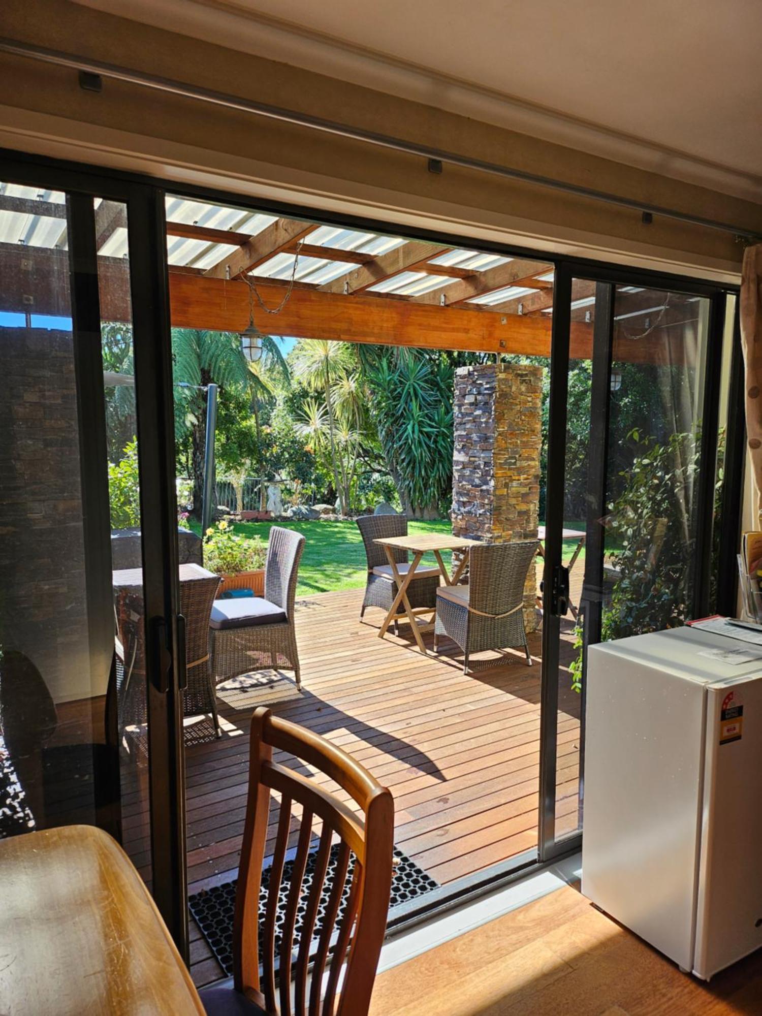 Heta Road B&B New Plymouth Bagian luar foto