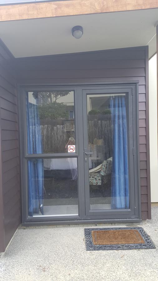 Heta Road B&B New Plymouth Bagian luar foto