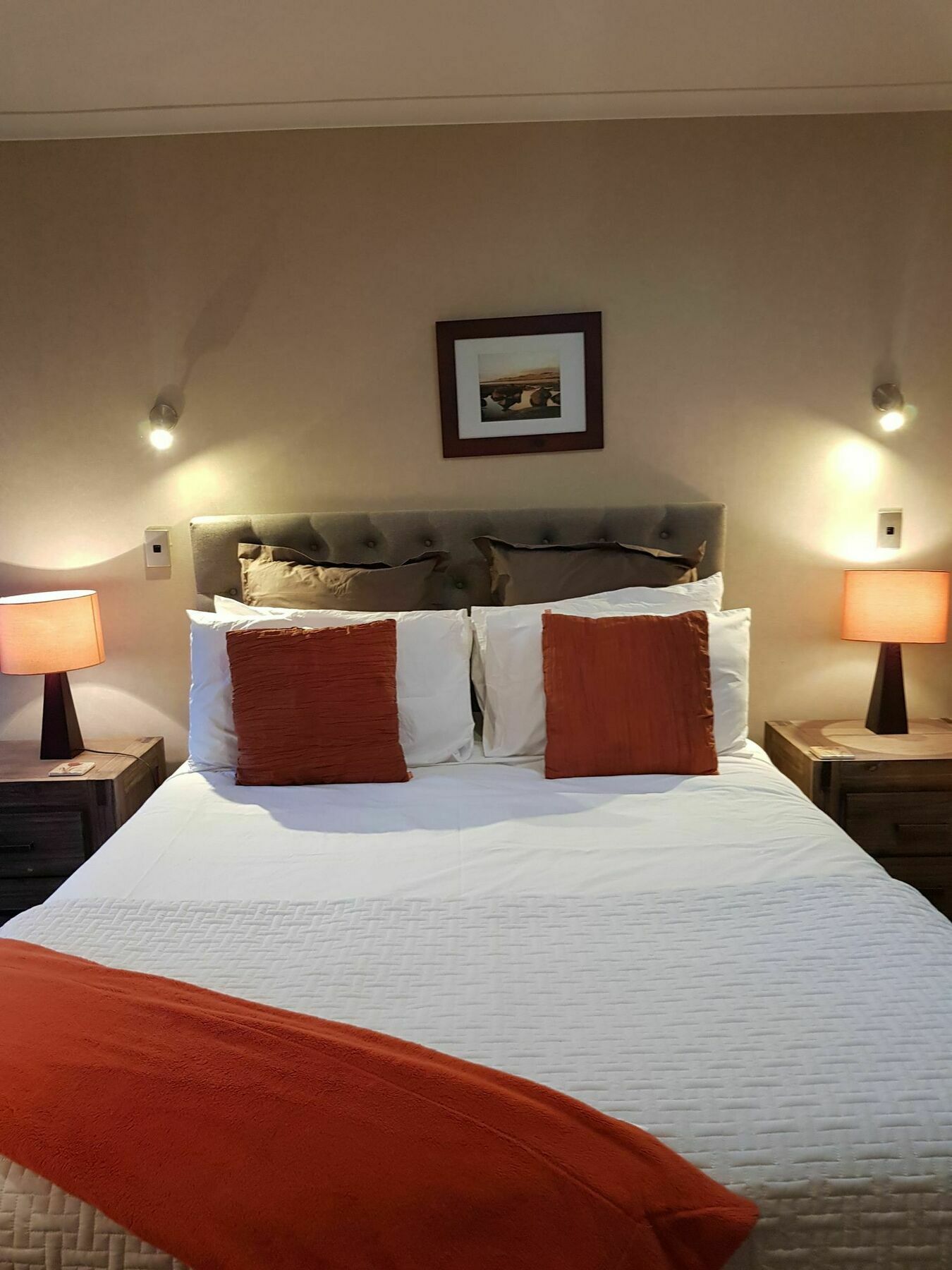 Heta Road B&B New Plymouth Bagian luar foto